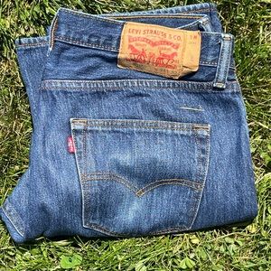 Levi’s 501, 34x32, Medium Wash